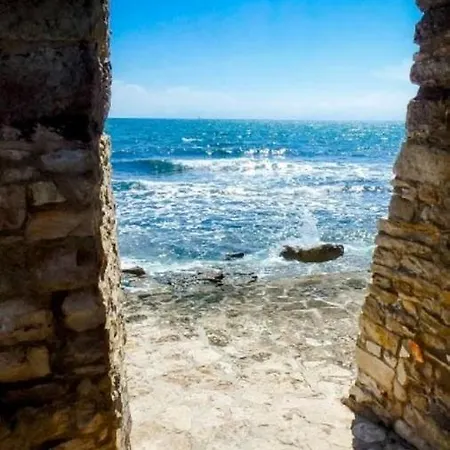 Torci 18 Guest house Novigrad (Istria)