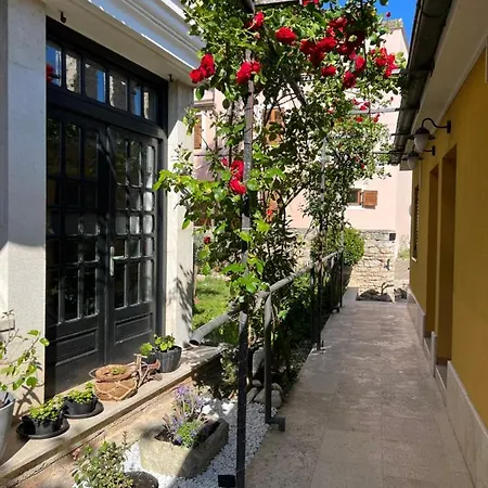 Konukevi Torci 18 3*