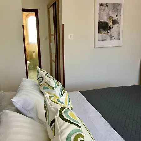 Konukevi Torci 18 3*