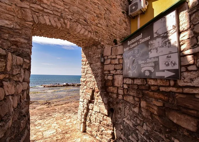 Torci 18 Πανσιόν Novigrad Istria