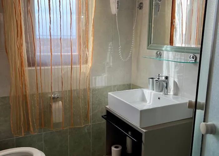 Torci 18 Πανσιόν 3*