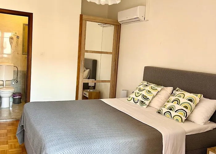 Πανσιόν Torci 18